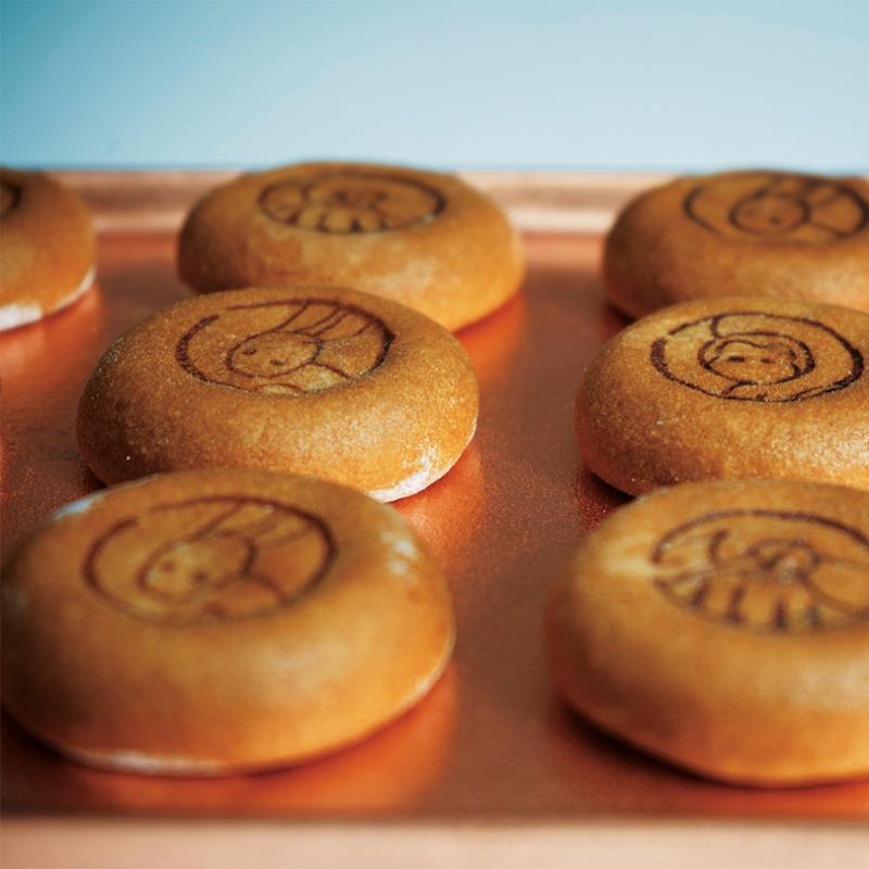 胡麻もちもち10個入 | 【梅林堂】-公式オンラインショップ